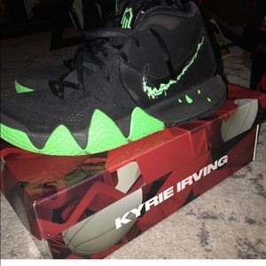 Kyrie 4 Halloween 👻